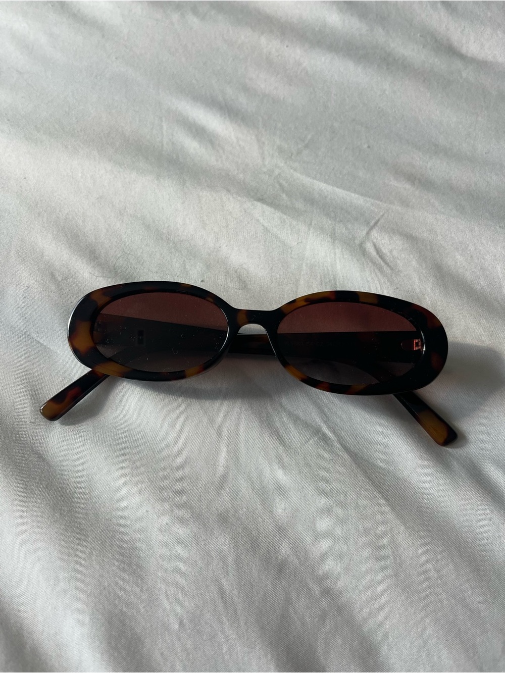 Tortoiseshell Oval Sunglasses